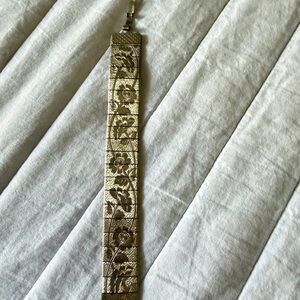 Vintage Bracelet Gold Tone
